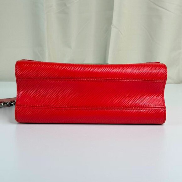 Louis Vuitton Red Epi Leather Twist Shoulder Bag Crossbody with Iconic LV Logo - Picture 5 of 10